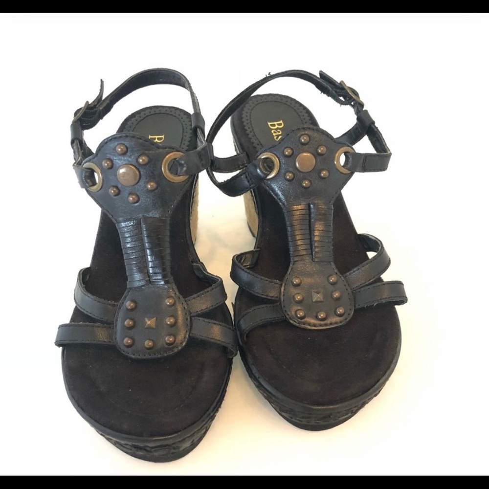 Black Bass wedge sandals.